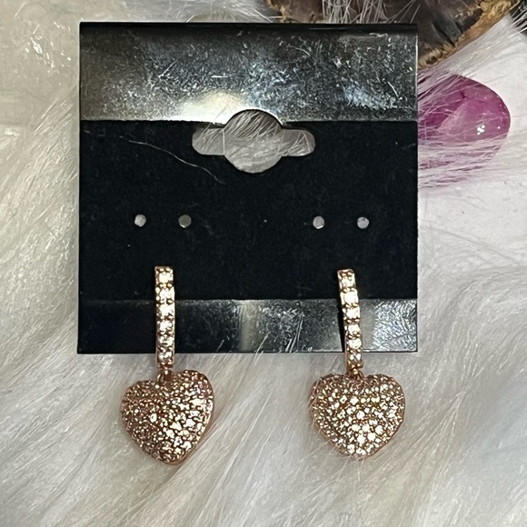 Jewelry - Beautiful Rose Gold Heart Drop Earrings